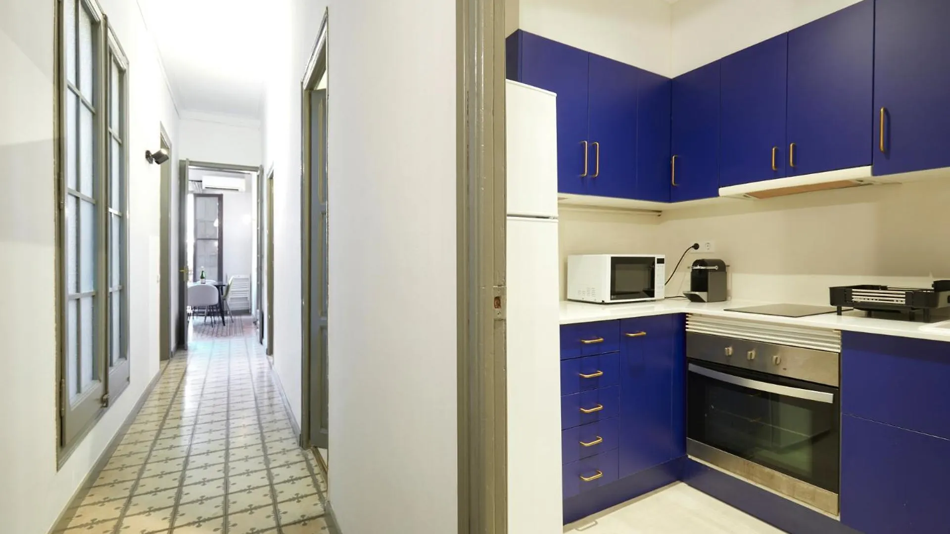 Classic Catalan Family Apartment With Balcony By Maison Pinata Barcelona Espanha
